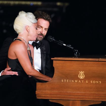 https://www.steinway.com/news/features/gaga-stays-steinway